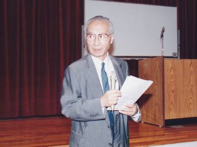内薗耕二学長 挨拶 内薗耕二学長 挨拶