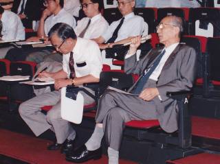 内薗耕二学長 星 猛 学部長 内薗耕二学長 星 猛 学部長