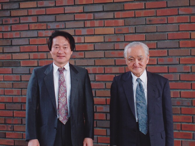 講演終了後、山本俊一先生と 講演終了後、山本俊一先生と