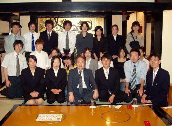 スタッフ、学生と慰労会 スタッフ、学生と慰労会