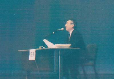会長講演の座長:森本兼嚢教授(阪大医) 会長講演の座長:森本兼嚢教授(阪大医)