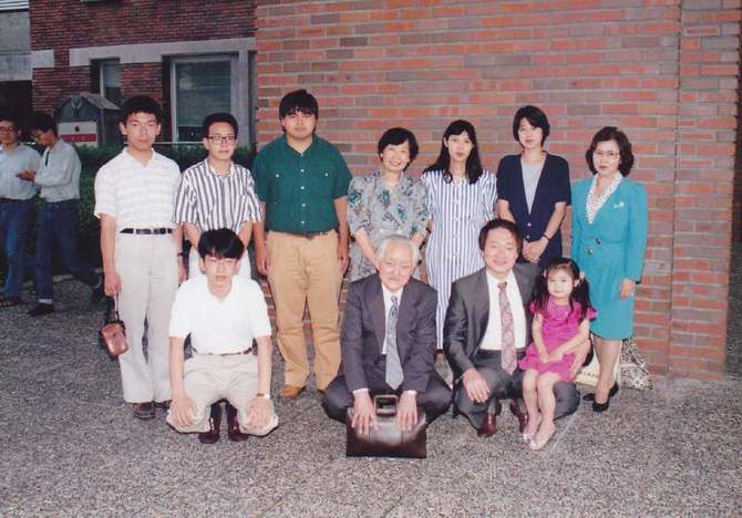 講演終了後、学生たちと