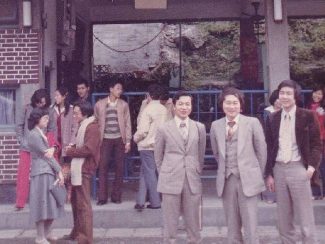 台北　鳥来駅前にて　1980年2月  