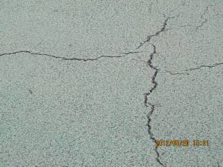 建築工事による道路破損の激悪化