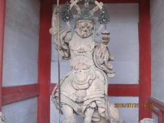 中門の四天王像